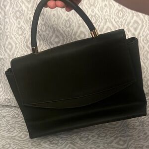 Chic Black Crossbody Bag